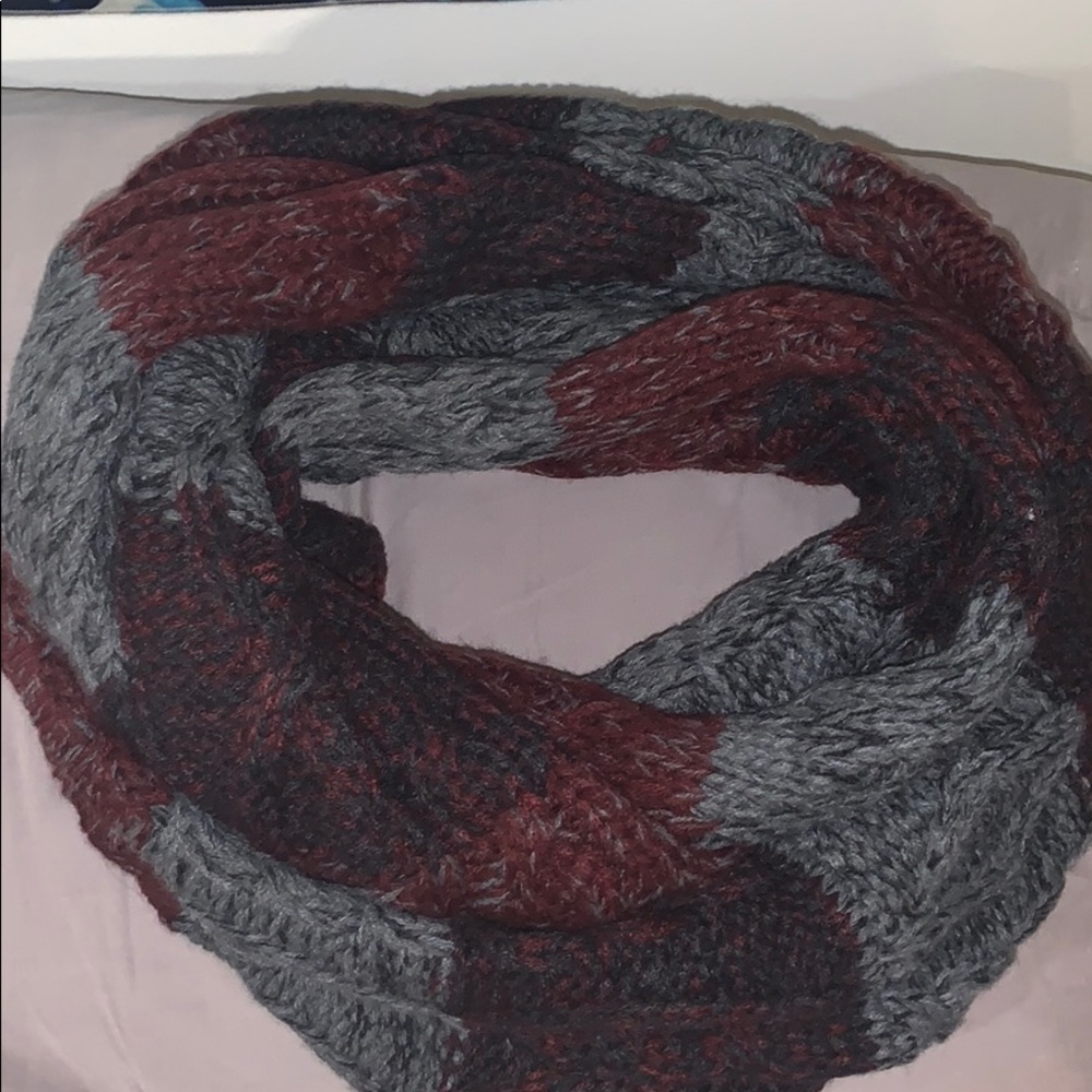 Charlie Paige scarf